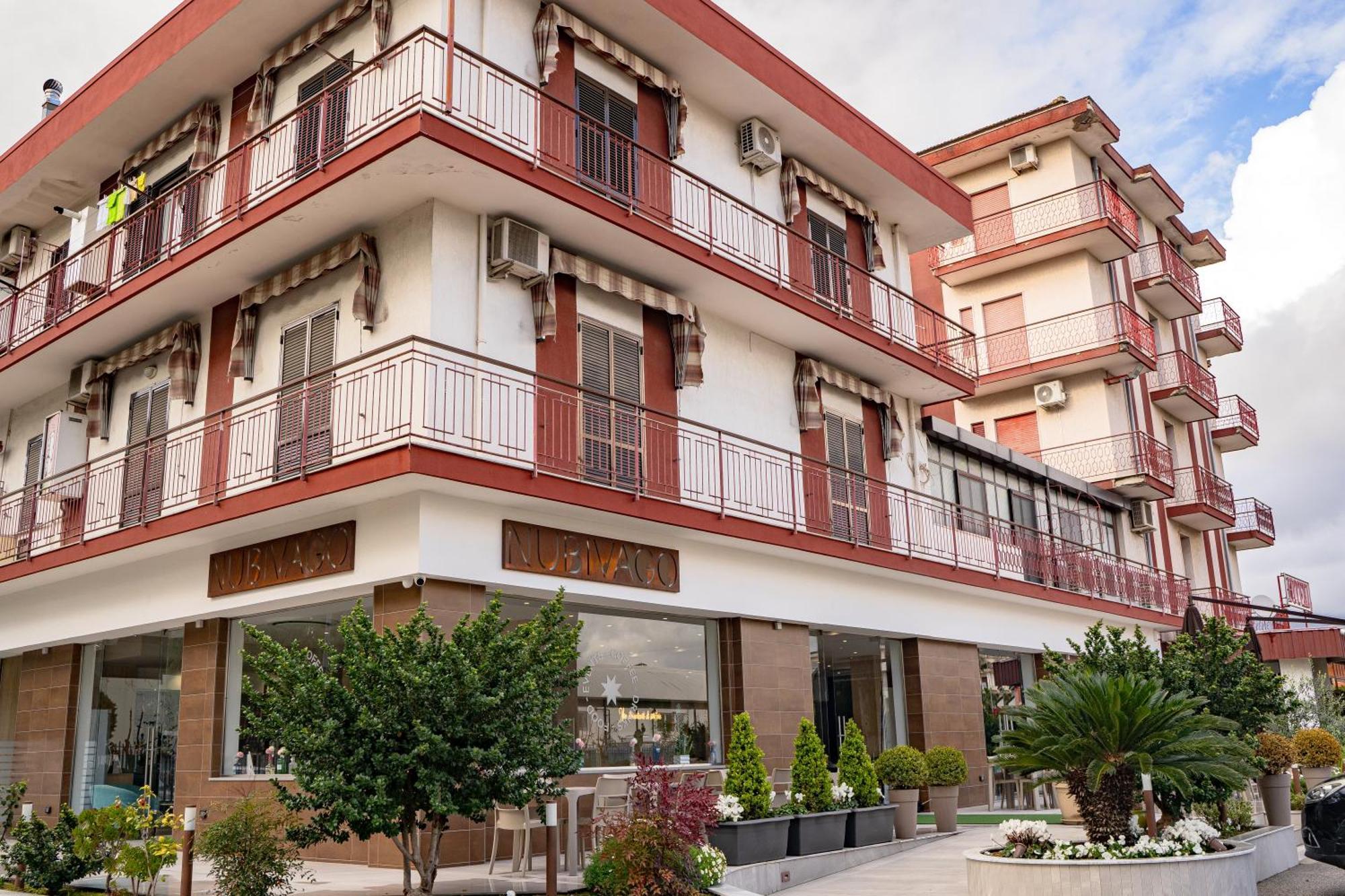 Hotel 1+1 Di C.Costabile & F.Lli Pontecagnano Ngoại thất bức ảnh